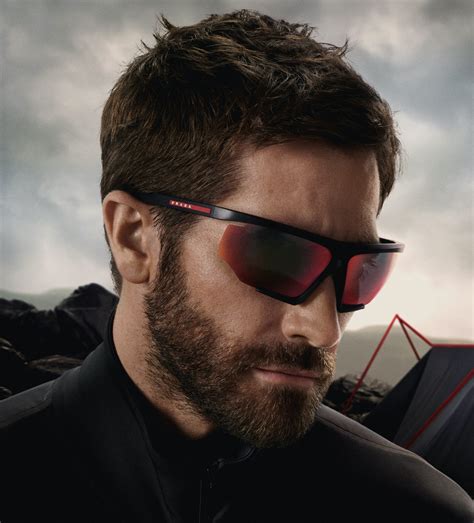 jake gyllenhaal Prada sunglasses